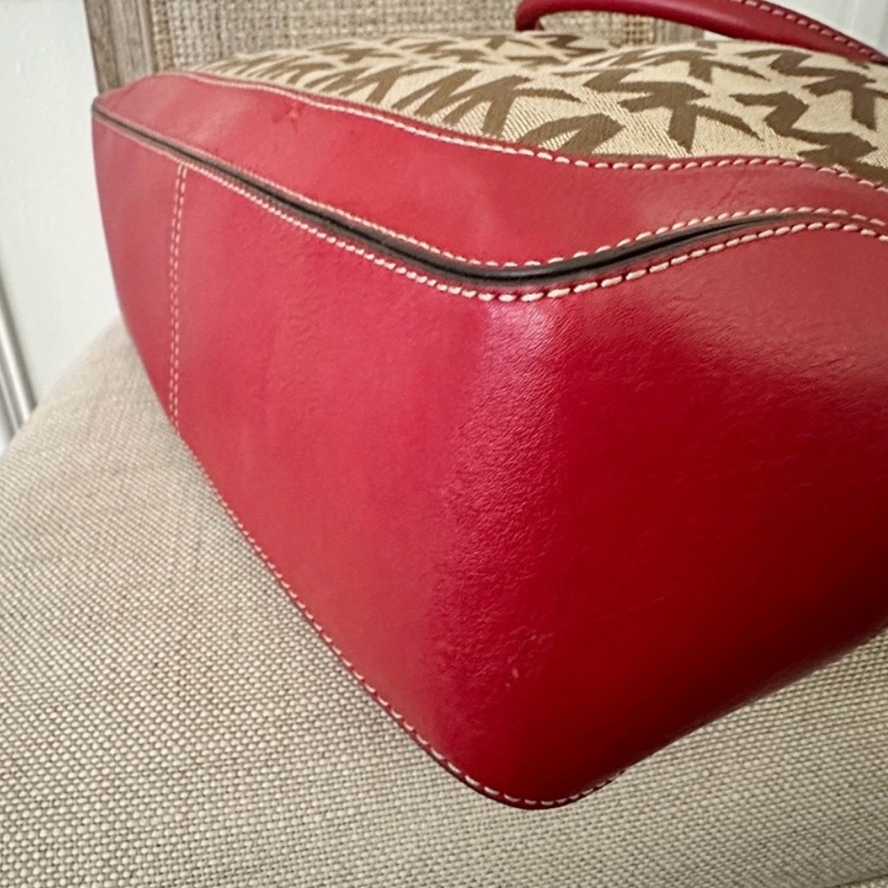 Michael Kors Brookville Tote - Picture 5 of 13